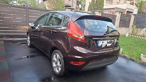 Ford fiesta Mk7 2011 E 5 1.3 85 cp Morello Edition - imagine 5