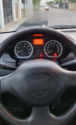 Vând Dacia Logan 2006 1.6 mpi - imagine 8