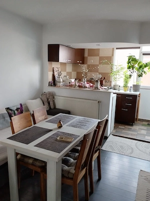 Vand apartament doua camere - imagine 7