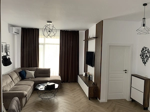 Apartament zona Campus 3 camere + boxa demisol + loc de parcare