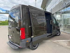Mercedes sprinter an de fabricație 2019 tracțiune fata impecabil stare de funcționare foarte bună  - imagine 4