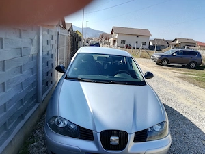 Vand Seat Cordoba 1.4 benzina an 2  km, stare buna. Pret 8.500 Lei.e
