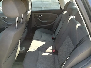Vand Seat Cordoba 1.4 benzina an 2  km, stare buna. Pret 8.500 Lei.e - imagine 3