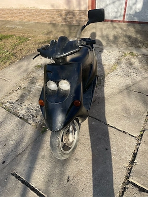 vand sau schimb malaguti f10 de 80 cc merge foarte bine trage bine sau schimb cu cross 125 cc - imagine 3