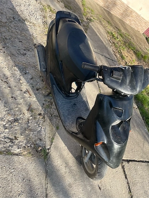 vand sau schimb malaguti f10 de 80 cc merge foarte bine trage bine sau schimb cu cross 125 cc - imagine 2