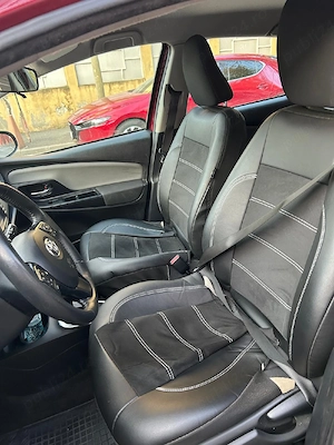 vânzare toyta yaris hybrid  - imagine 6