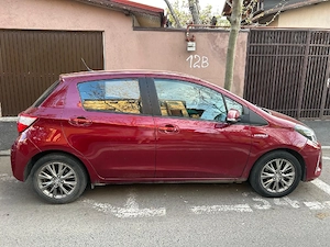 vânzare toyta yaris hybrid  - imagine 2