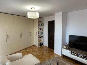 Proprietar, 2 camere decomandat, Simion Barnutiu, renovat complet - imagine 3