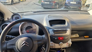 Vând Citroen C1 din 2008,consum mic, motor 1.0 benzina,aer condiționat  - imagine 6