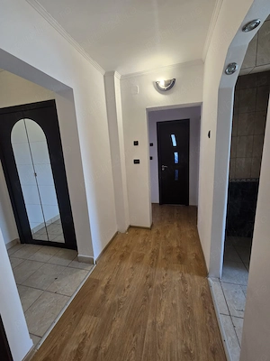 Apartament 3 camere, decomandat, confort 1, etaj 1, centrala proprie, zona - lângă AFI