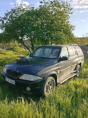 Ssangyong Musso pick up, 4x4, anul 2005, 291000 km. - imagine 2