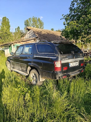 Ssangyong Musso pick up, 4x4, anul 2005, 291000 km. - imagine 3