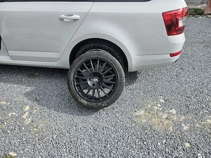 Skoda Octavia 2016 4 x 4 - imagine 9