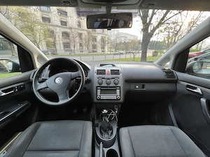 Vand VW Touran 2007 1,9 TDI - imagine 8