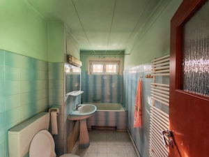 Vând apartament cu 4 camere, decomandat, etajul 3,zona Bld. Cetății  - imagine 10