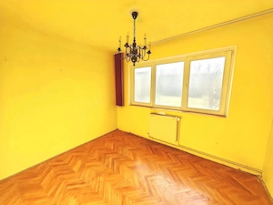 Vând apartament cu 4 camere, decomandat, etajul 3,zona Bld. Cetății  - imagine 3
