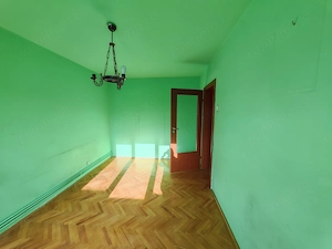 Vând apartament cu 4 camere, decomandat, etajul 3,zona Bld. Cetății  - imagine 13