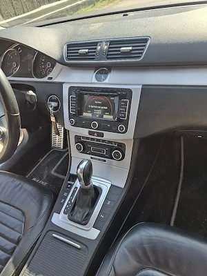 dezmembrez passat b7 - imagine 5