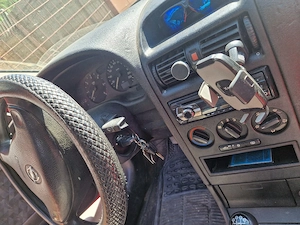 opel astra 17 - imagine 2