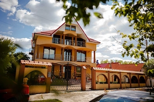 Casa de vanzare