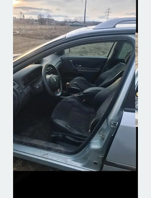 Vând Renault laguna din 2003 - imagine 3