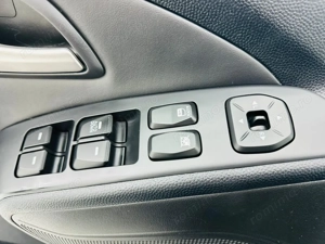 HYUNDAI IX35 - imagine 11