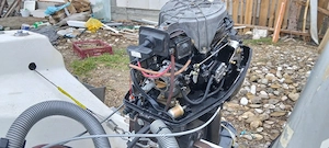 se vinde barcă motor plus peridoc 4500  