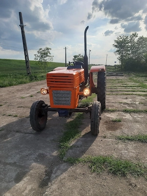 Vand Tractor Utb 445, in perfecta stare de functionare CITITI DESCRIEREA. 