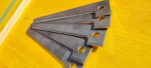 Placa galbena, distantieri, montanti, coltare fasete, pene metalice - imagine 5