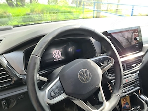 Vand auto vw tcross,4400 km,reali,impecabila,consum 4,5l - imagine 7