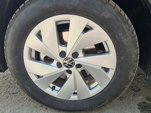 Vand auto vw tcross,4400 km,reali,impecabila,consum 4,5l - imagine 5