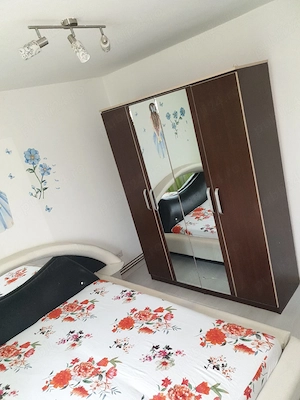 Închiriez apartament cu 2 camere - imagine 4