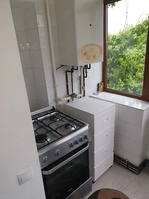 Închiriez apartament cu 2 camere - imagine 5