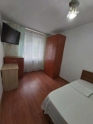 Inchiriez 3camere pentru elevi studenti - imagine 2