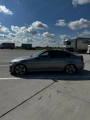 BMW Seria 3 E90 318i - imagine 2