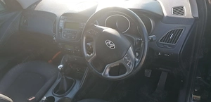 Dezmembrez Hyundai IX35 2.0CRDI 4x4 2015 - imagine 5