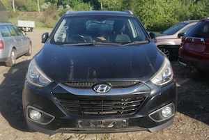 Dezmembrez Hyundai IX35 2.0CRDI 4x4 2015 - imagine 2
