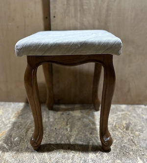 Taburet Vintage stil Florentin; Scaun cu sezut tapitat