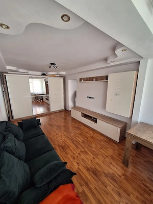 Închiriez apartament,  3 camere! - imagine 5