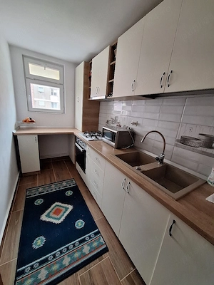 Închiriez apartament,  3 camere! - imagine 7
