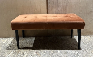 Bancheta cu sezut tapitat; Taburet cu sezut 94x38 cm; Banca; Scaun
