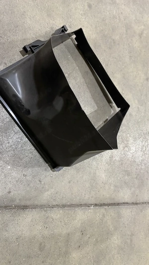 Deflector aer radiator porsche panamera 2017 - imagine 3