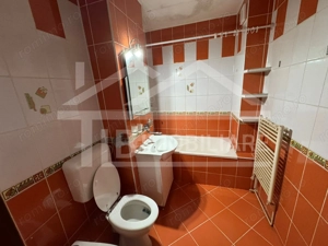 Apartament cu 3 camere, 73mp, Zona Shopping City - imagine 9