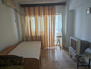 Proprietar vand garsoniera parter Crihala  - imagine 5