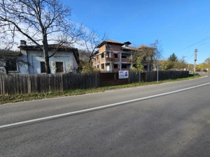 Proprietate deosebită în orașul Ștefănești, intrare pe strada Izvorani - imagine 11