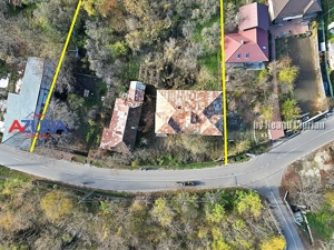 Proprietate deosebită în orașul Ștefănești, intrare pe strada Izvorani - imagine 4