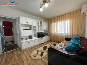 Apartament cu 2 camere de vanzare zona 23 August Tulcea - imagine 3