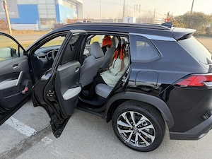 Toyota Corolla Cross Hybrid Dynamic, 2.0 Hybrid, 197 CP, fabricație 2024, prima înmatriculare martie - imagine 4