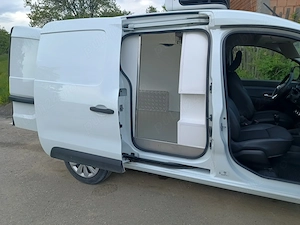 Renault Express autoutilitara frigorifica  - imagine 2