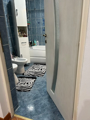 vând  apartament 3 camere ultra central - imagine 4